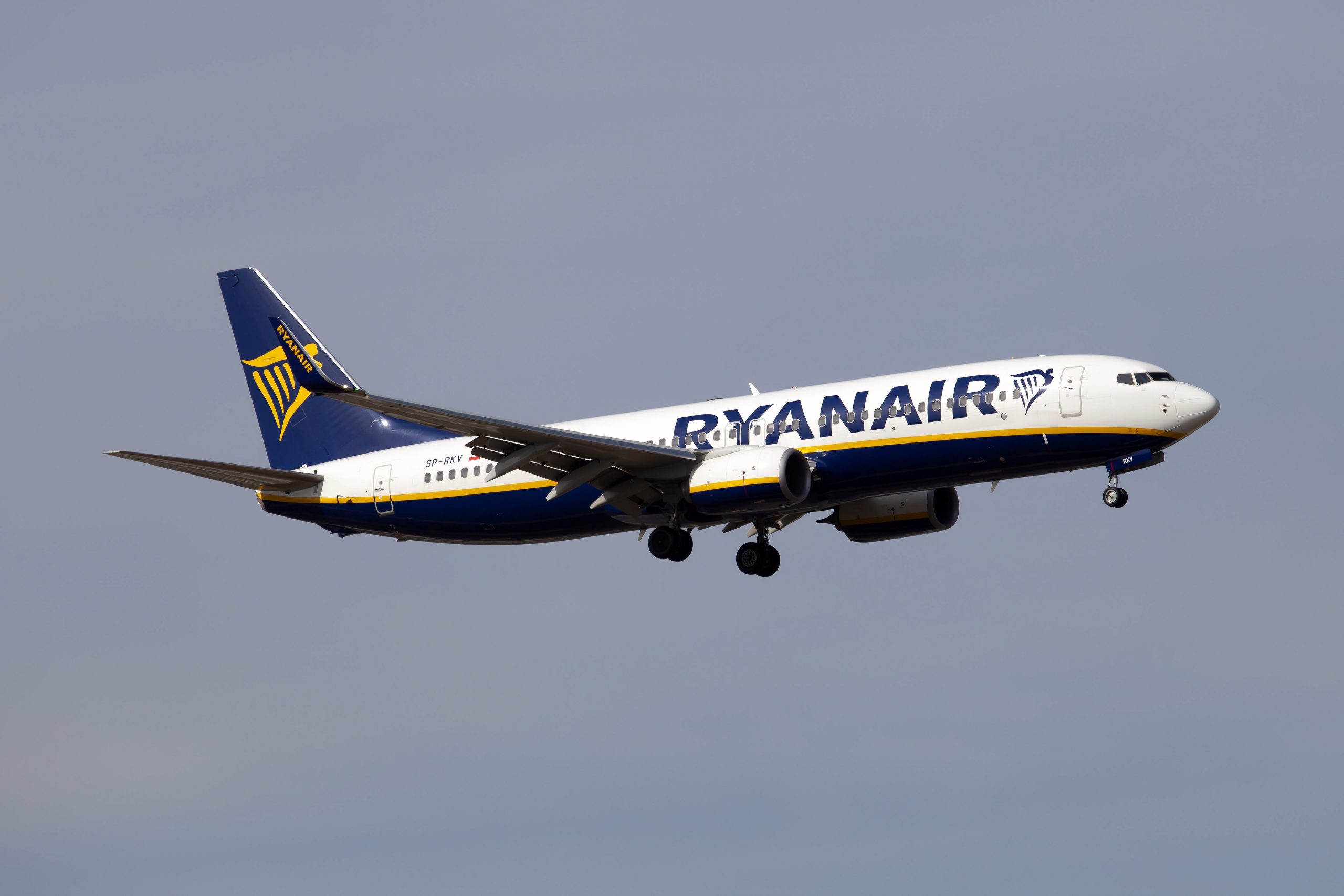 Air traffic controllers claim 30 drunk Brits fought on board Ryanair flight to Spain's Costa Blanca