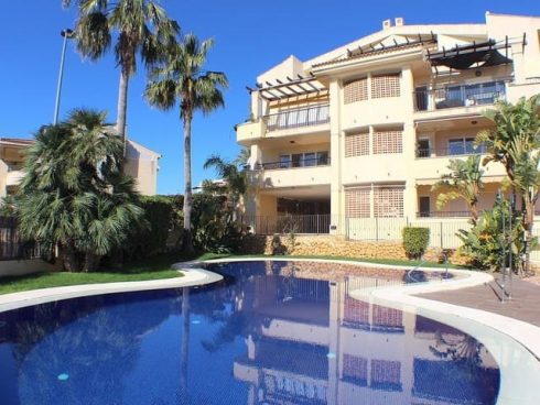 1 bedroom Apartment for sale in Altea with pool garage – € 160,000