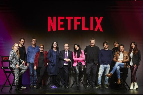 Miguel Iceta Y Creadores Netflix Apertura Hub