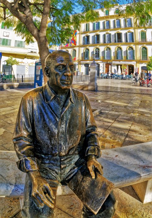Picasso Statue Malaga Wikimedia