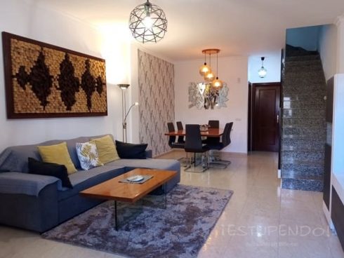 3 bedroom Apartment for sale in Arrecife - € 170