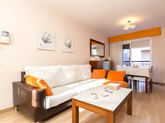 3 bedroom Apartment for sale in Cornella de Llobregat - € 240