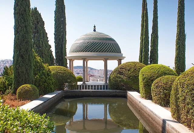 El Jardín Botánico de Málaga, España, acoge un espectáculo de luces invernal