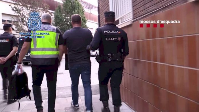 Businessmen arrested in Spain's Costa Blanca and Valencia for helping ...