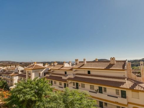 2 bedroom Apartment for sale in La Cala de Mijas with pool garage - € 189