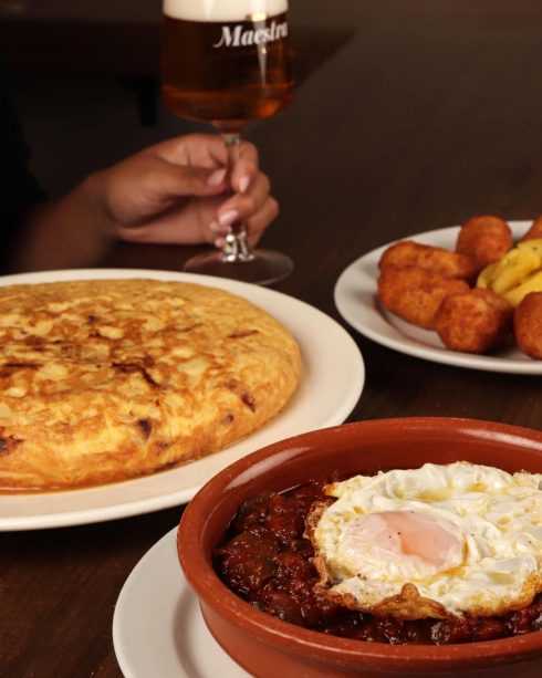 Madrid restaurant famed for its Spanish omelettes forced to close doors after salmonella outbreak