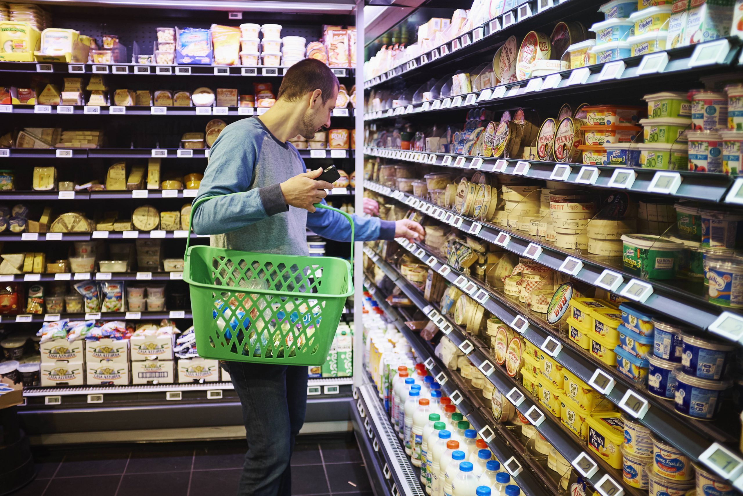 Consumer group in Spain says supermarkets are not lowering tax on some basic foods