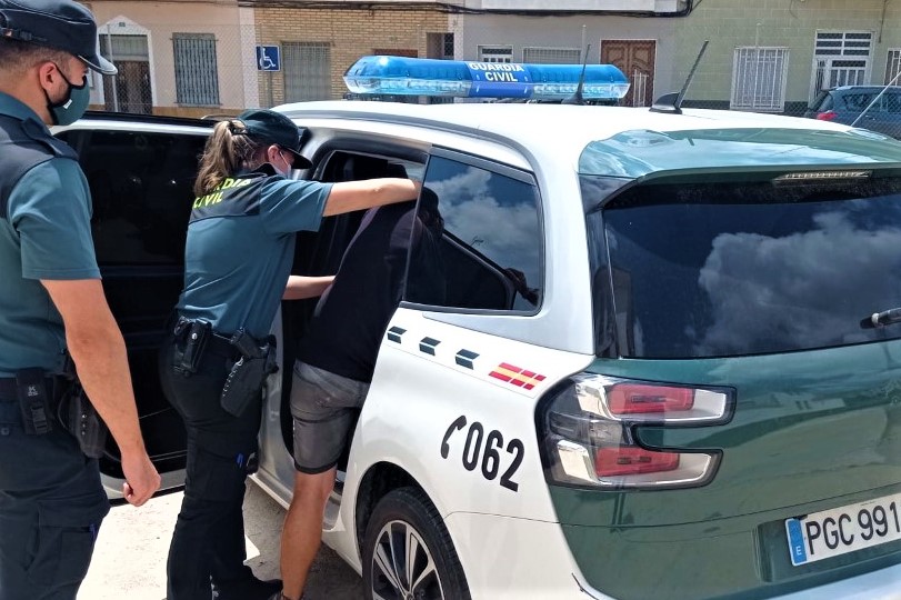 Vending Machine Thief Armed With Drill Caught In Special Police Operation In Spain's Valencia