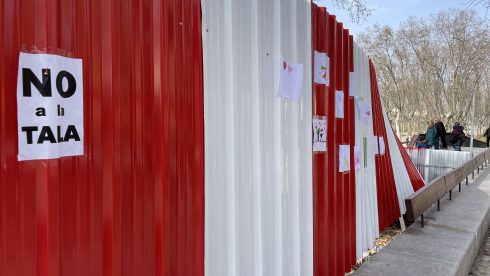 Protest in Madrid Río