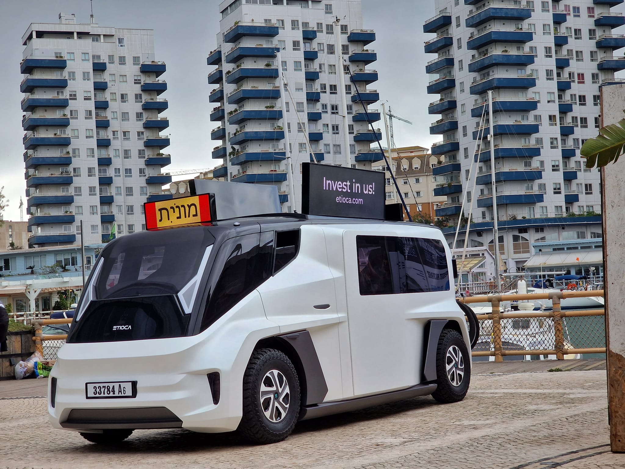 Electric Taxi Gib