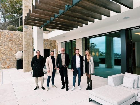 Sales Director Trevor Panton, Sales Agent Dustin Shanks, Vice President Of Europe Expansion John Thorpe, Managing Partner Mallorca Alby Euesden And Marketing Manager Danielle Andrews