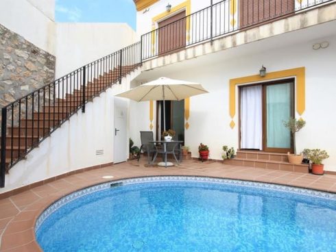 2 bedroom Apartment for sale in Orba with pool - € 160