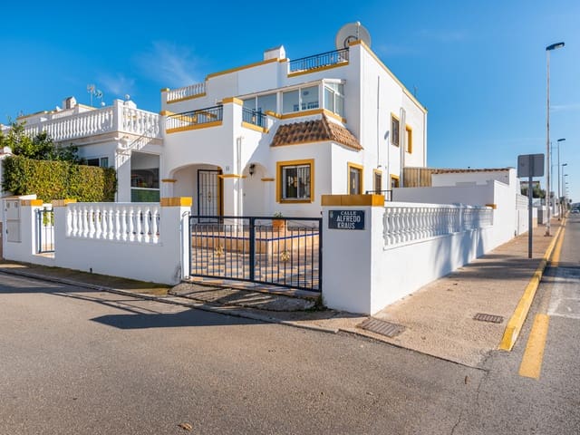 3 bedroom Apartment for sale in Torrevieja with pool - € 183