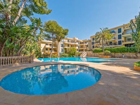 2 bedroom Apartment for sale in Santa Ponsa with garage - € 420