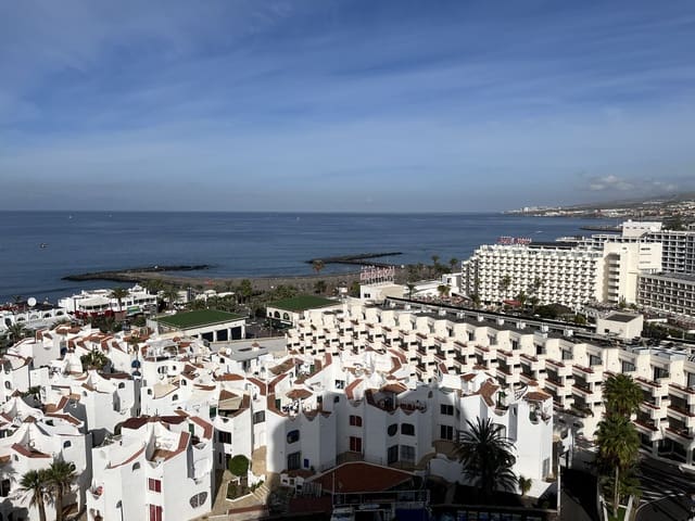 1 bedroom Apartment for sale in Playa de las Americas with pool - € 235