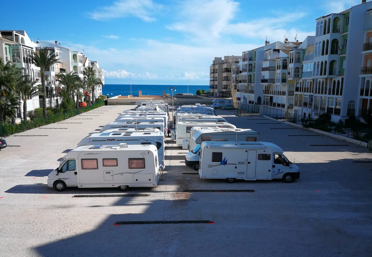 Parking Castilla. Caravan Parking in Elche, Alicante. Parking 24 hours