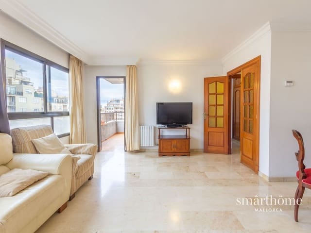 4 bedroom Flat for sale in Palma de Mallorca - € 440