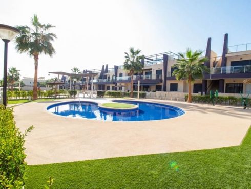 2 bedroom Apartment for sale in Mil Palmeras with pool - € 269