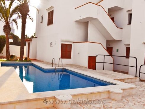 2 bedroom Apartment for sale in Cala Ferrera with pool - € 220