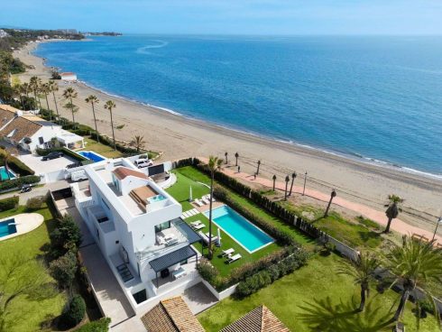 5 Marbella Villa Outside