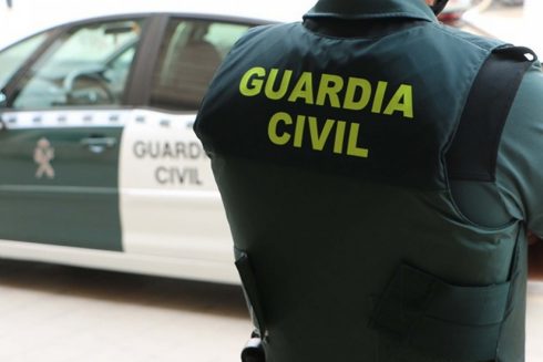 Neigbours alert police to mysterious rotting smell and discover dead body in flat that lay there for at least ten days on Spain's Costa Blanca
