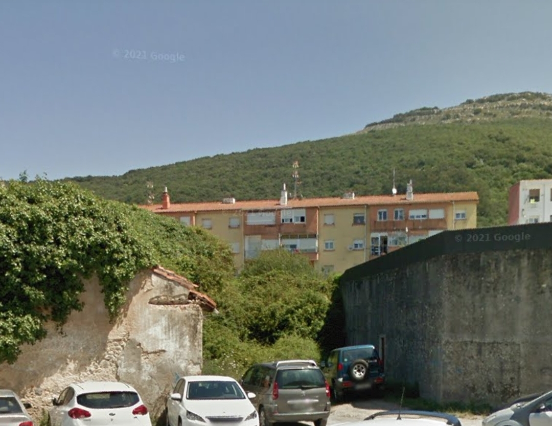 Image Of The Dumpster Where Body Ewas Found In Cantabria