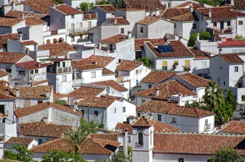 Over five million people live on their own in Spain according to housing census