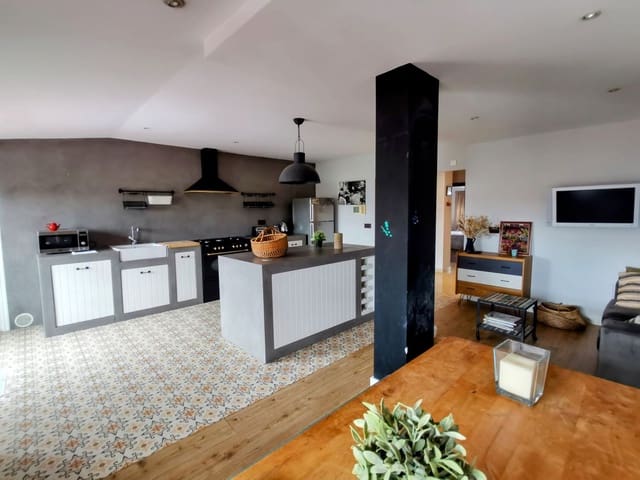 3 bedroom Apartment for sale in Boiro with garage - € 170