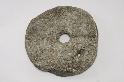 Young boy discovers possible Roman-origin millstone on beach in Spain’s Almeria