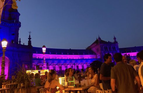 Iconica Sevilla Fest Bar Area