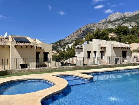 3 bedroom Townhouse for sale in Altea - € 390