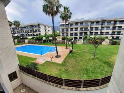 2 bedroom Apartment for sale in Sant Carles de la Rapita with pool - € 171