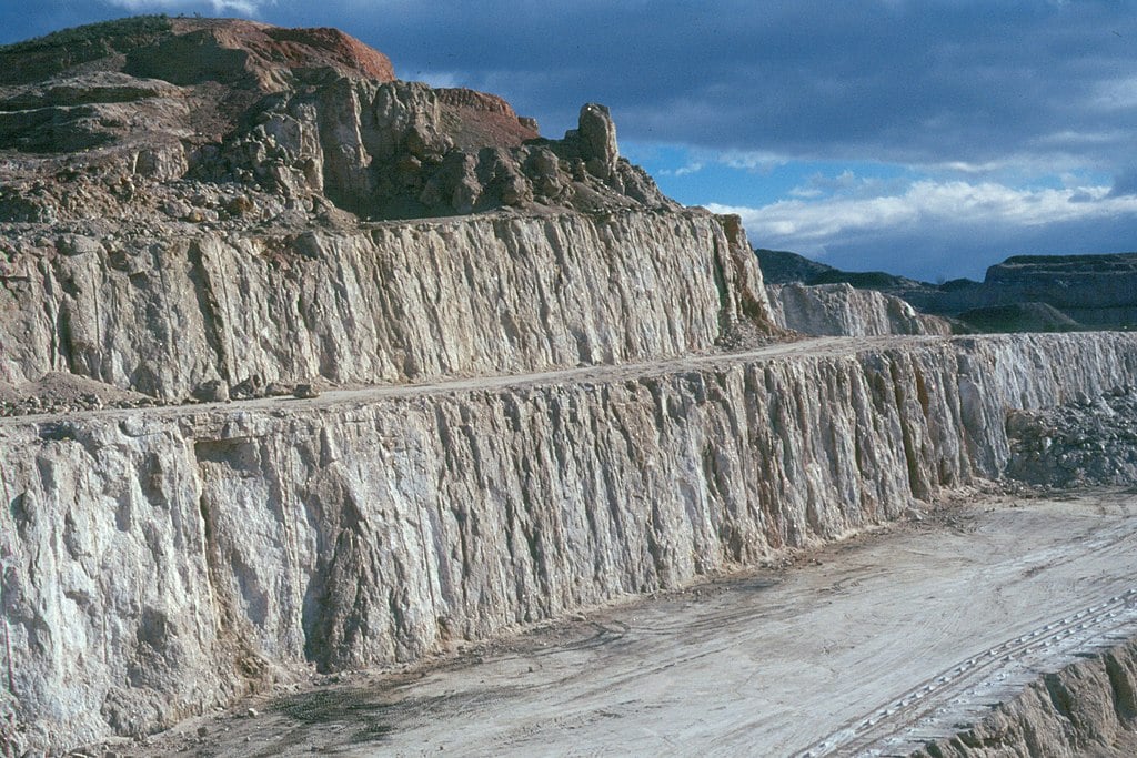 Residents angry about quarry getting environmental go-ahead to reopen on Spain's Costa Blanca