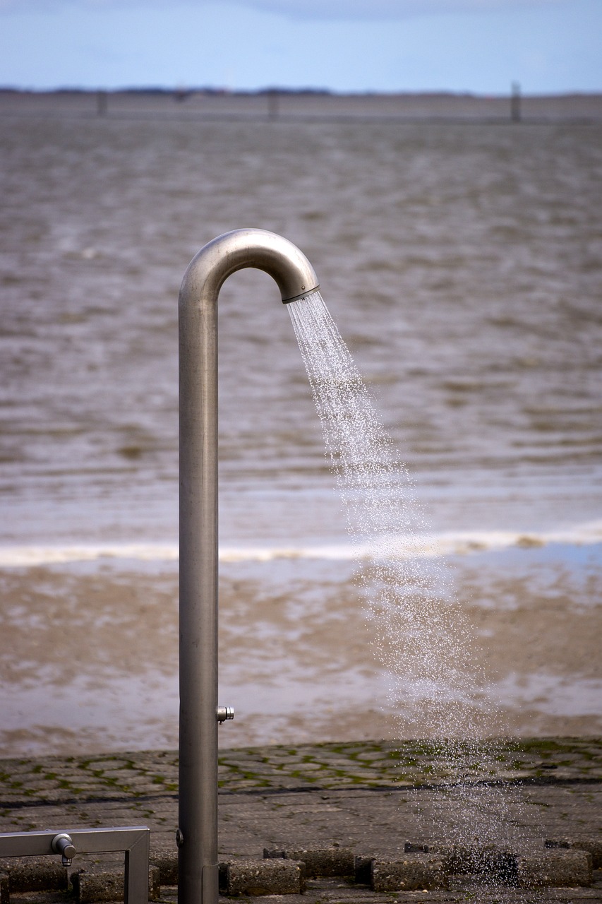 Se suspenden los servicios de duchas en las playas de la capital de España, Costa del Sol