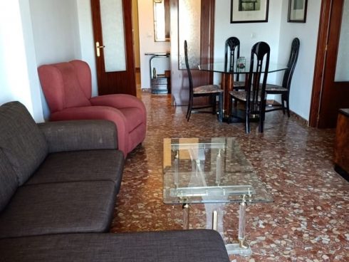 3 bedroom Apartment for sale in Olvera - € 90