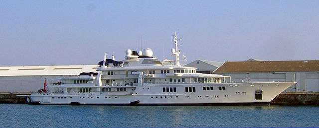 bill gates yacht in malaga