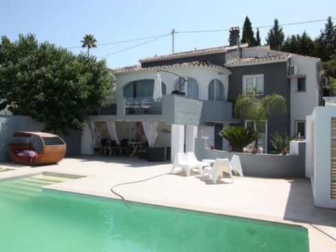 3 bedroom Villa for sale in Orba with pool - € 399