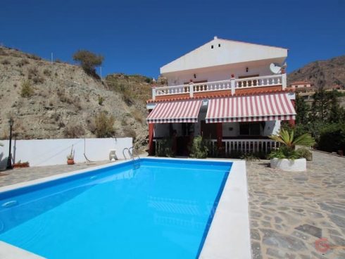 4 bedroom Finca/Country House for sale in Molvizar with pool - € 300