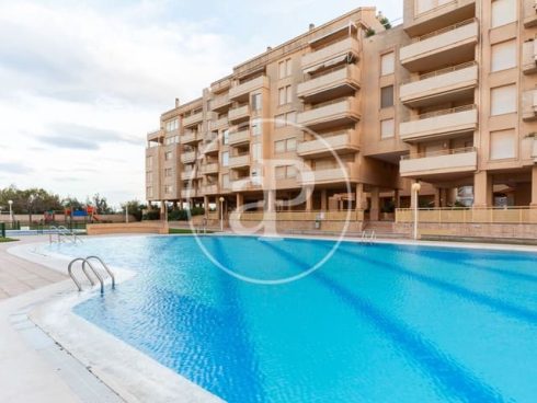 3 bedroom Flat for sale in El Perellonet with pool - € 340