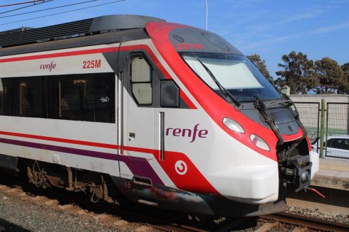 Renfe strike is called off: Railway company agrees deal with 15,000 workers after threat of walkouts across Spain saw 1,500 trains cancelled