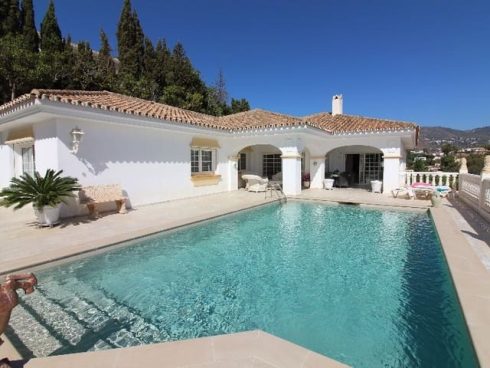 4 bedroom Villa for sale in Campo Mijas with pool garage - € 899