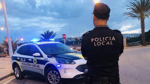 Mother dumps children, 6 and 8, on dangerous road as a punishment on Spain's Costa Blanca
