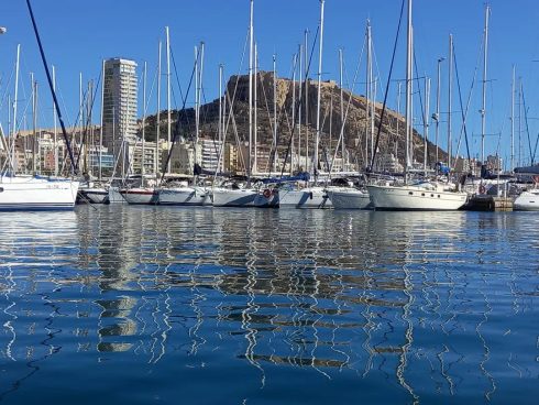 British couple are left with a €200k bill after their sailboat is struck by a flare during New Year celebrations on Spain’s Costa Blanca