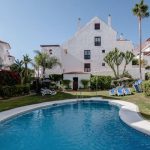 2 bedroom Penthouse for sale in Nueva Andalucia with pool garage - € 595