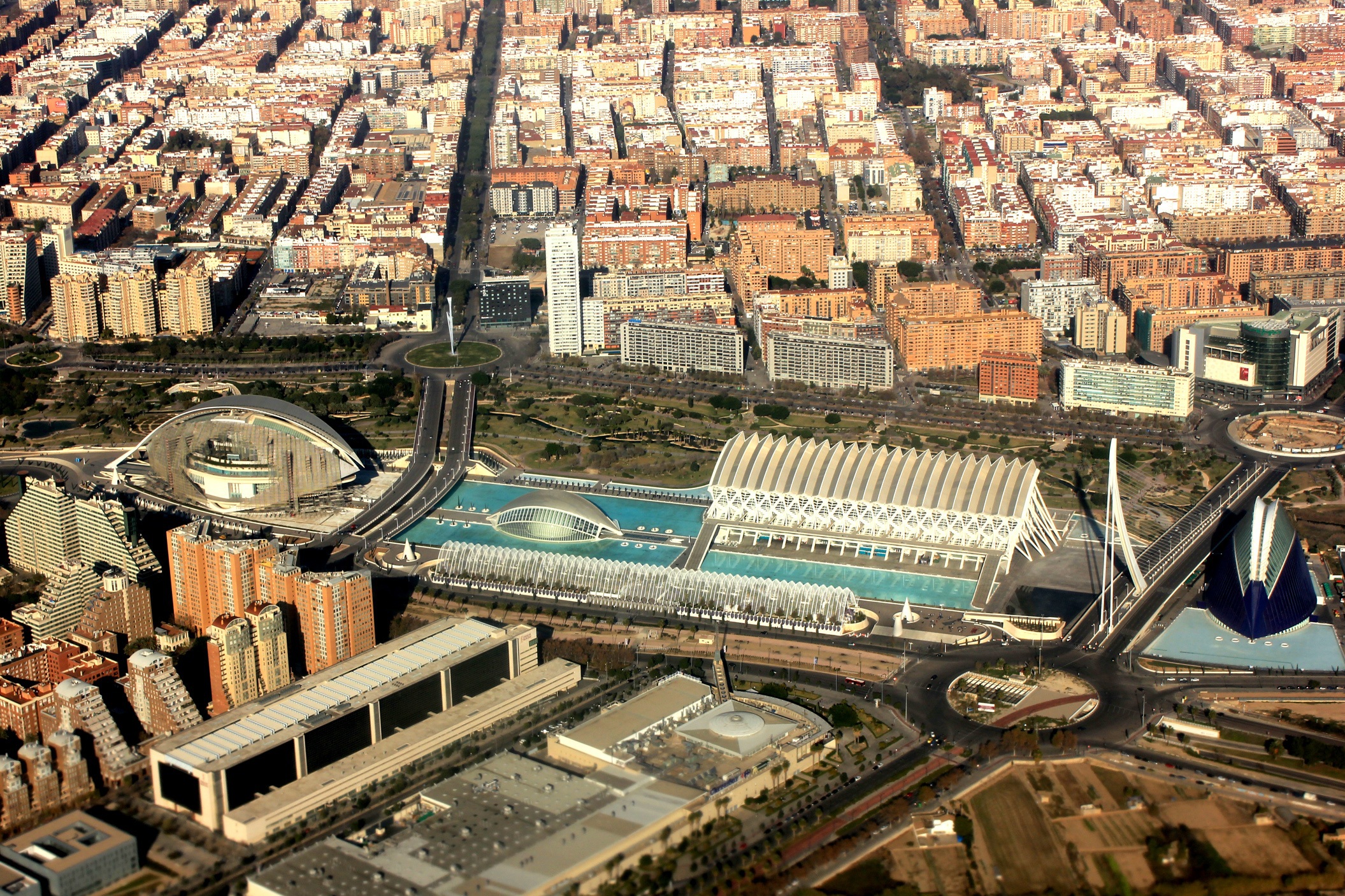Year-long tourist apartment ban set to be imposed in parts of Spain's Valencia as debate rages on over 'visitor saturation'