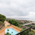 4 bedroom Apartment for sale in Castelldefels with pool garage - € 484