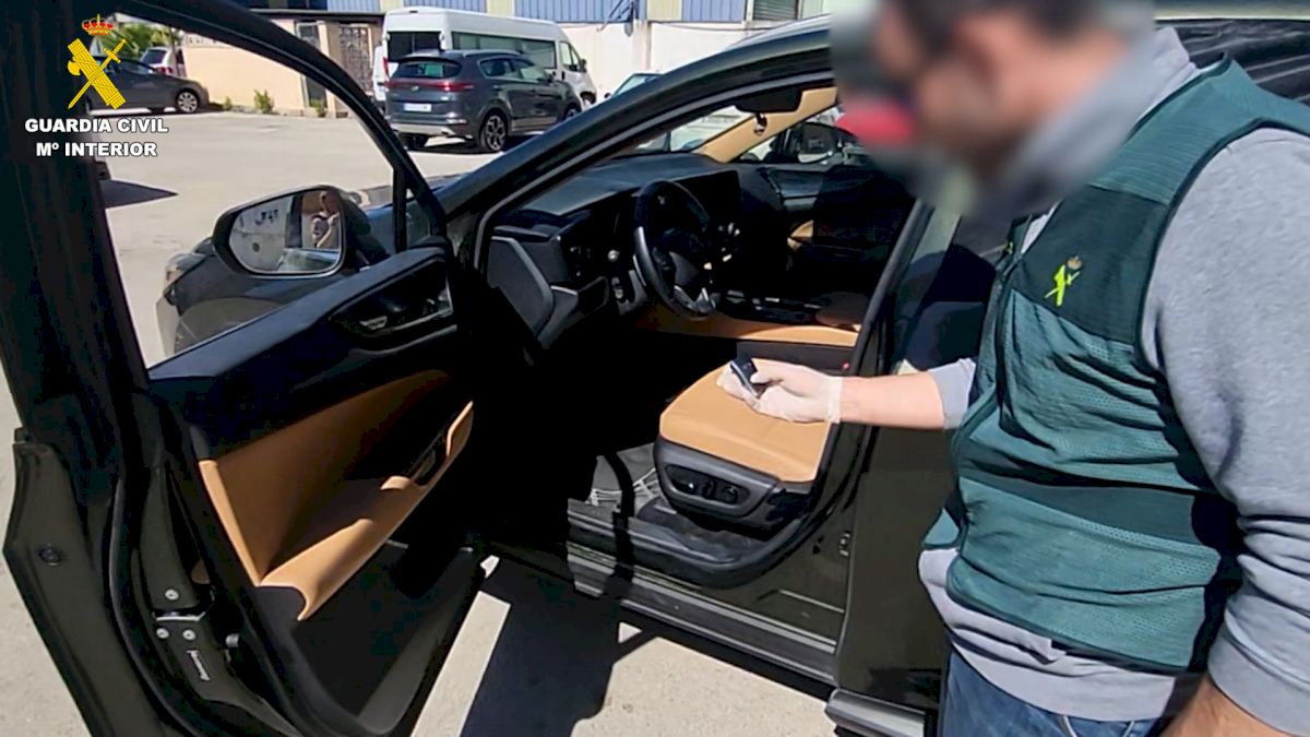 Car theft warning in Spain: Thieves are using high-tech gadgets to steal luxury vehicles in expat areas on the Costa Blanca