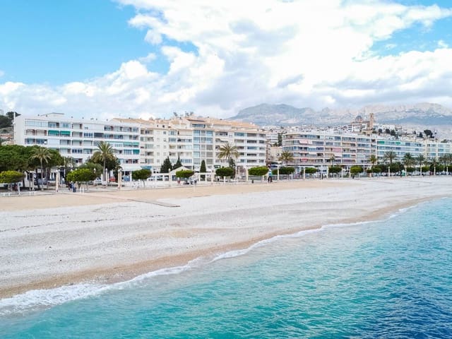 2 bedroom Apartment for sale in Altea - € 370