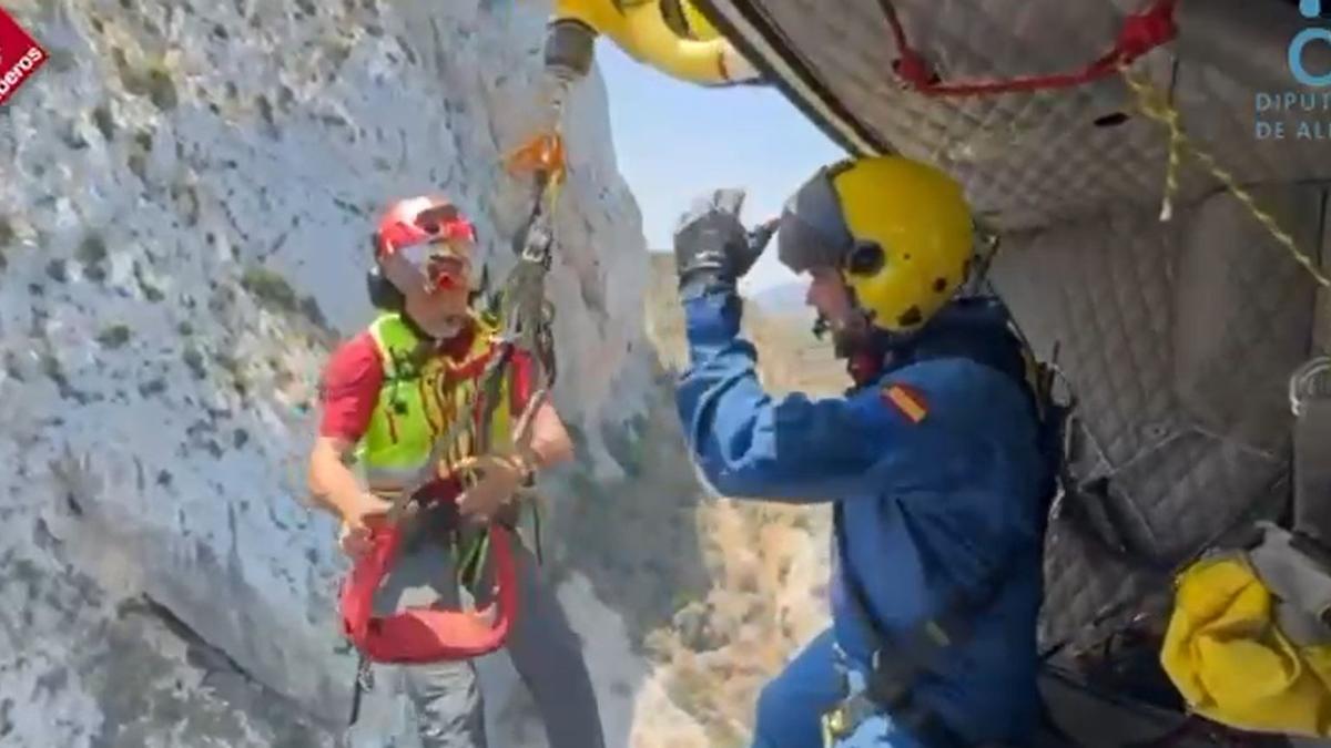 WATCH: British hiker rescued after having to spend whole night on iconic Costa Blanca trail