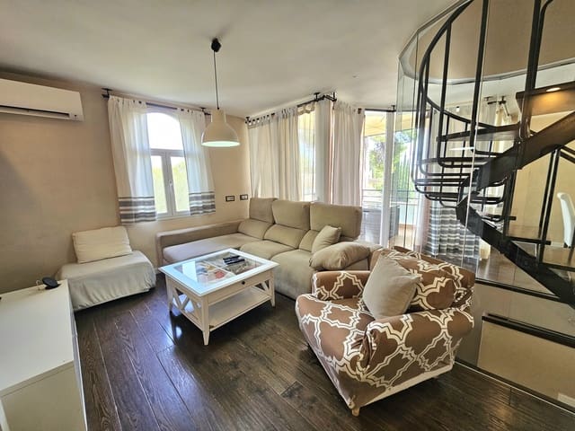 4 bedroom Townhouse for sale in Sol de Mallorca with pool garage - € 565